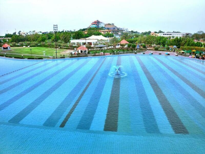 Largest Swimming Pools - Dreamworld Fun Lagoon, Pakistan