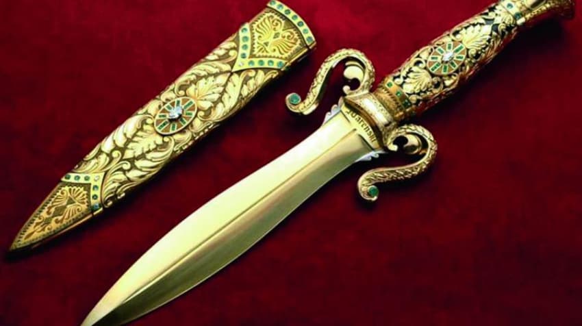 Most Expensive Swords in the World - The Gem Of The Orient Knif